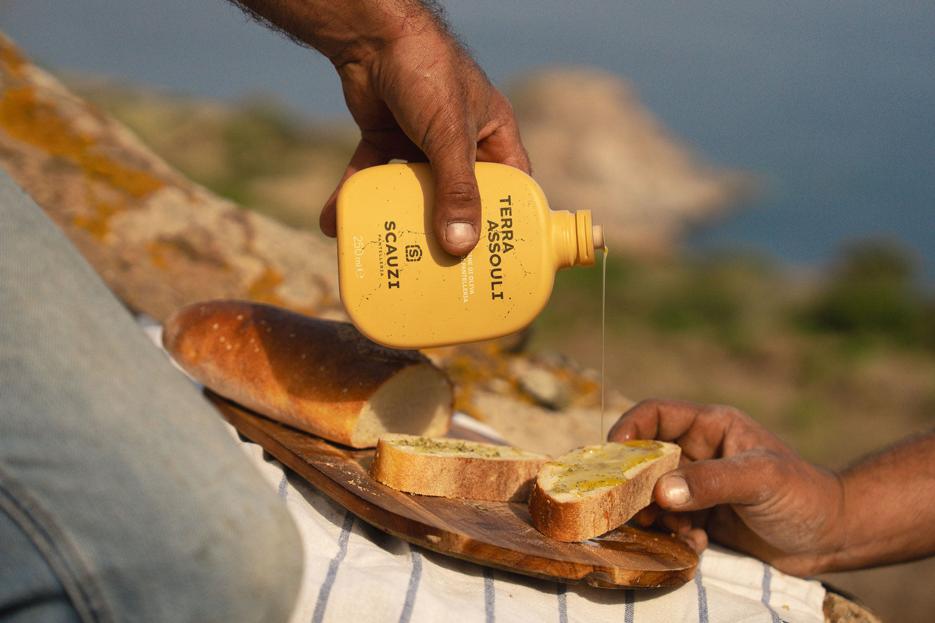 scauzi-pantelleria-terra-assouli-olio-bruschetta